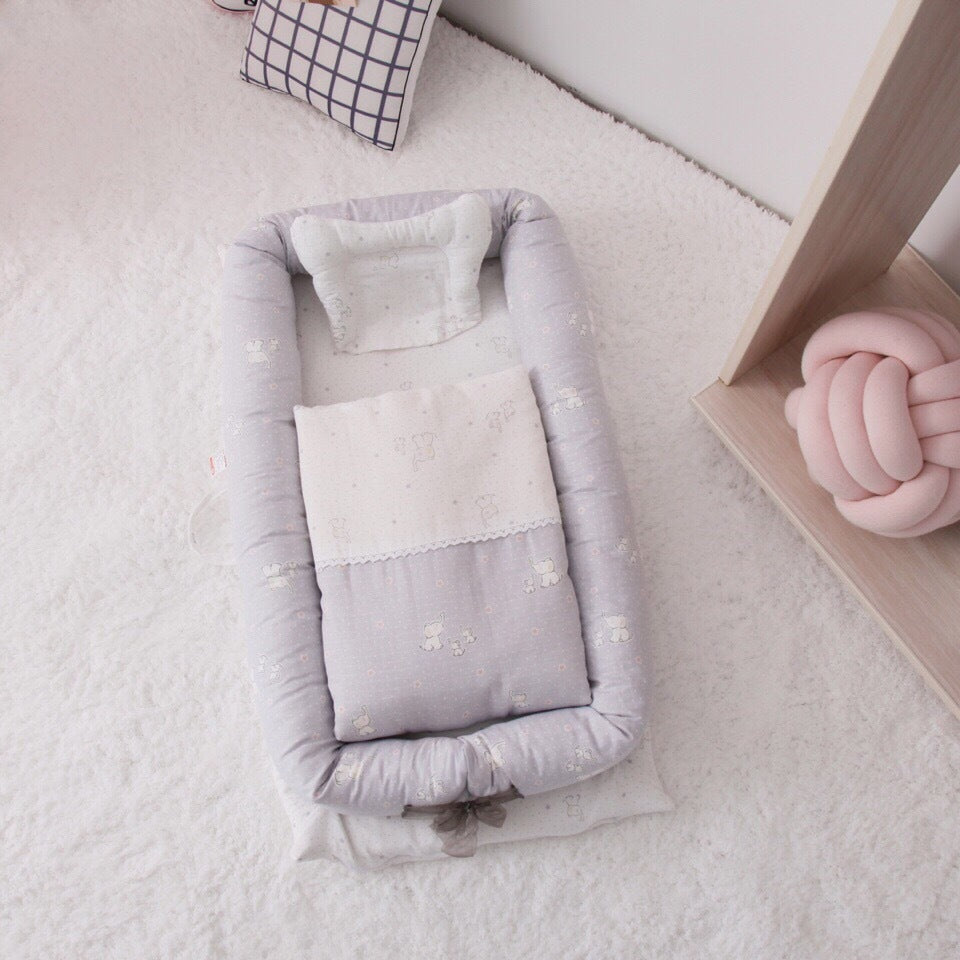 Portable Anti-Fright Bed for Newborns